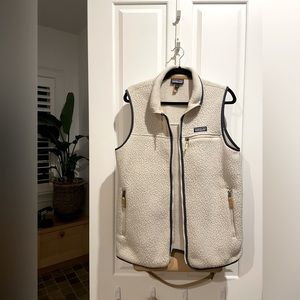 Patagonia Women's Retro Pile Fleece Vest Size Large Pelican White